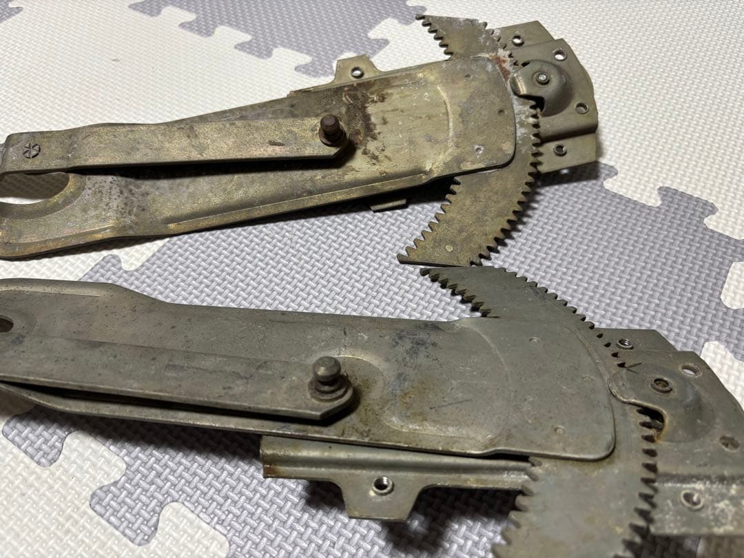 510 ブルーバードクーペ　ドアレギュレター