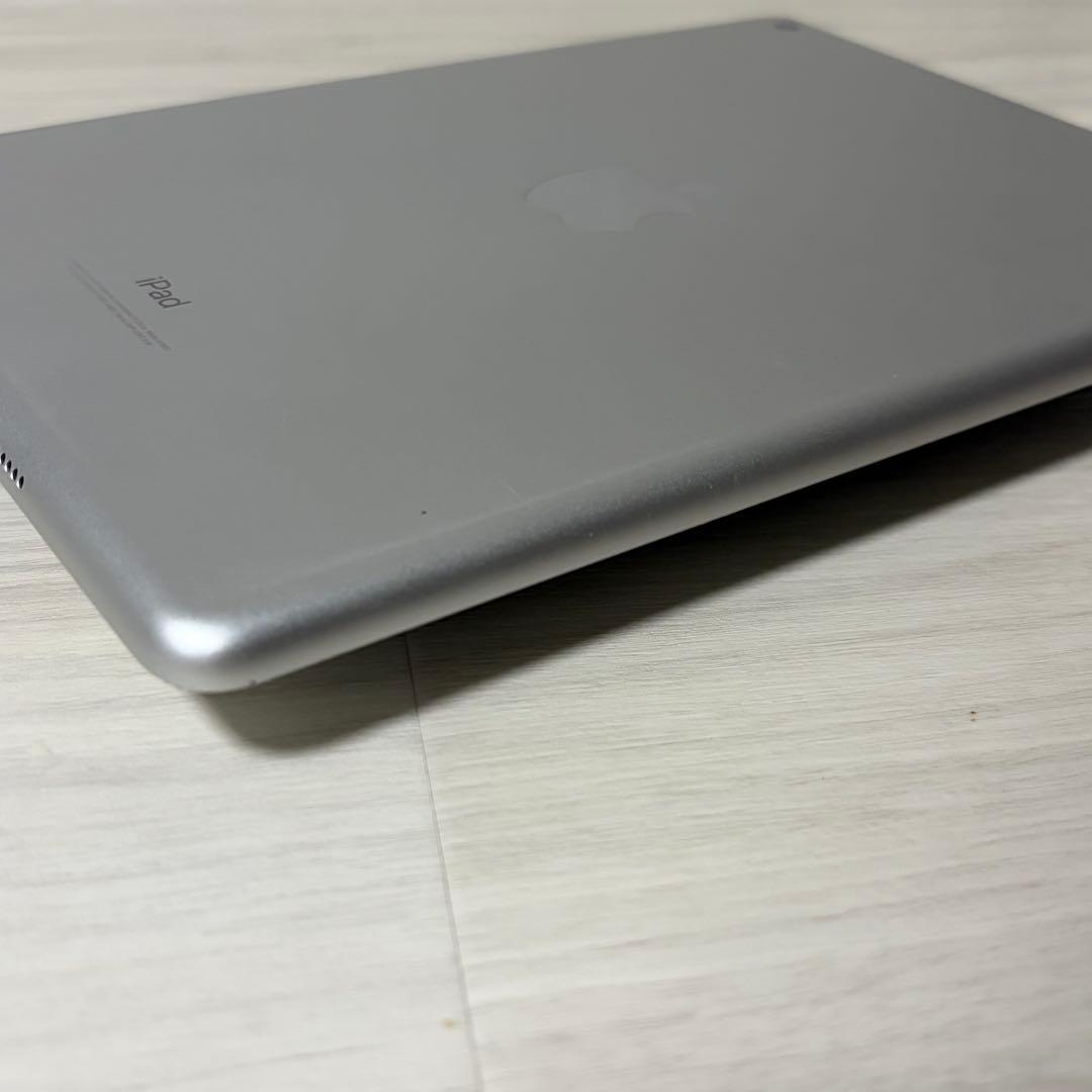 iPad第6世代 32GB シルバー Wi-Fiモデル　バッテリー容量60%