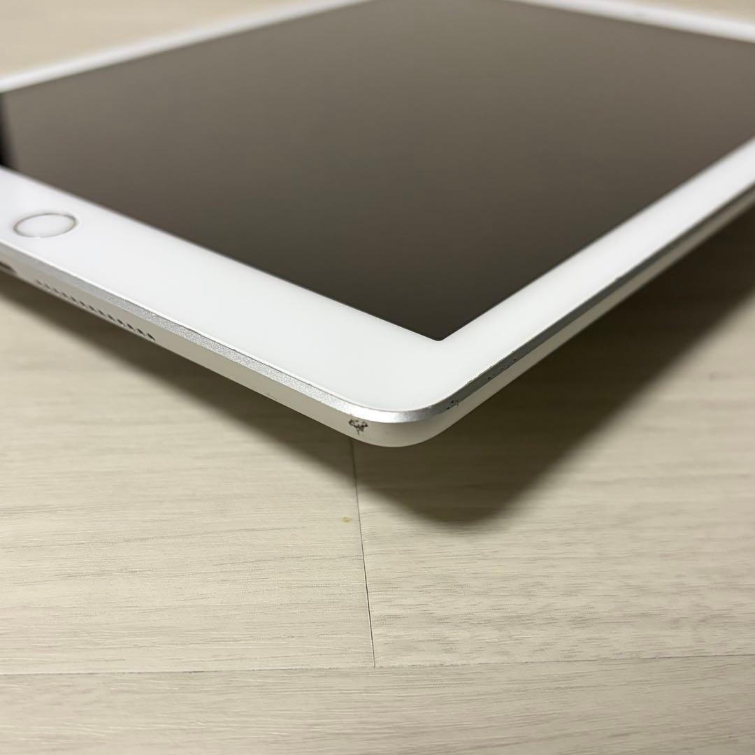 iPad第6世代 32GB シルバー Wi-Fiモデル　バッテリー容量60%