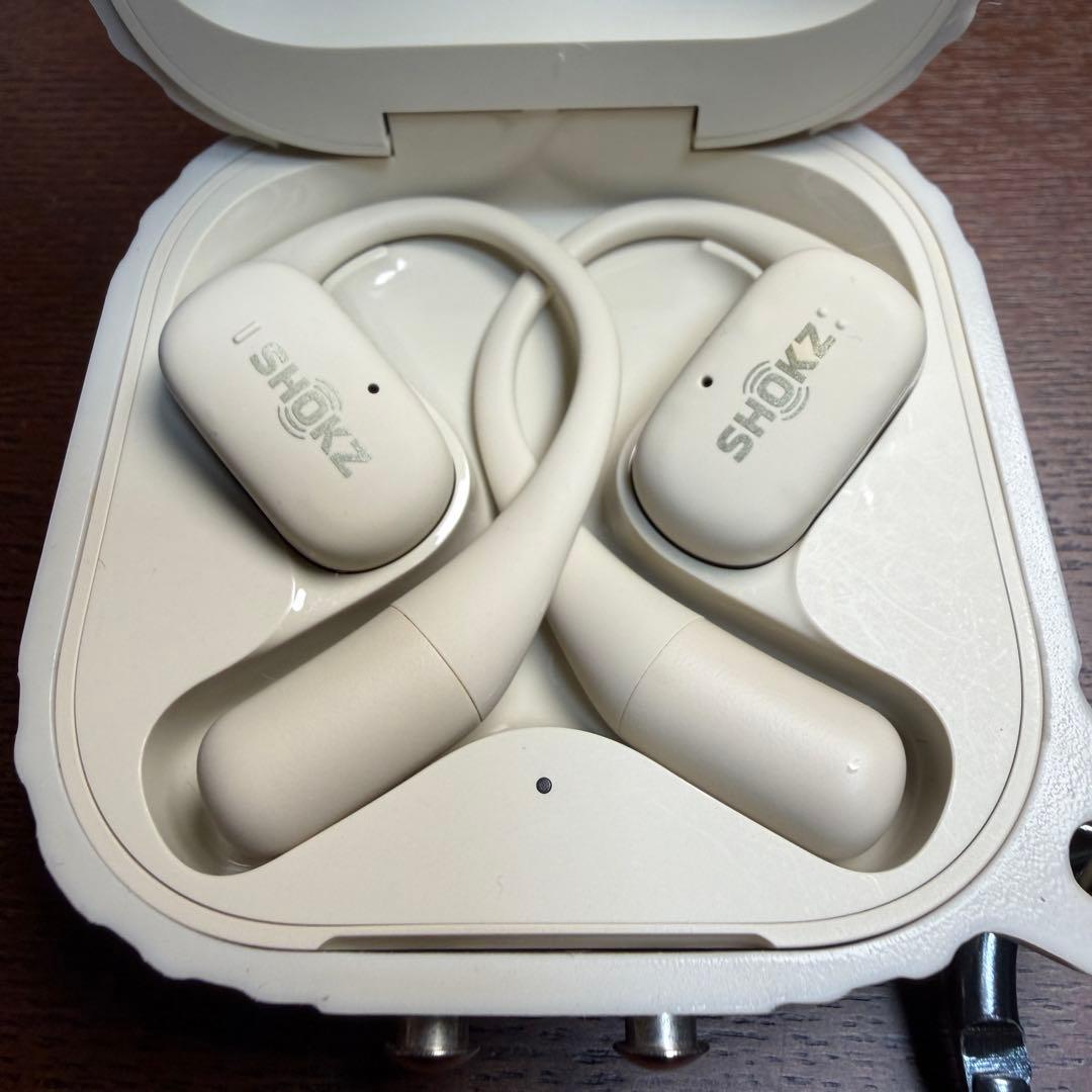 SHOKZ OPENFIT ワイヤレスイヤホン ホワイト