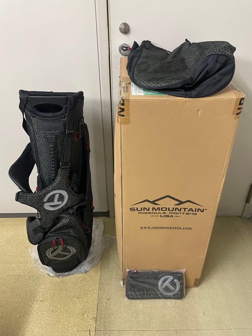 スコッティキャメロン　シックスシューター　キャディバッグ　キャッシュバッグ付き！