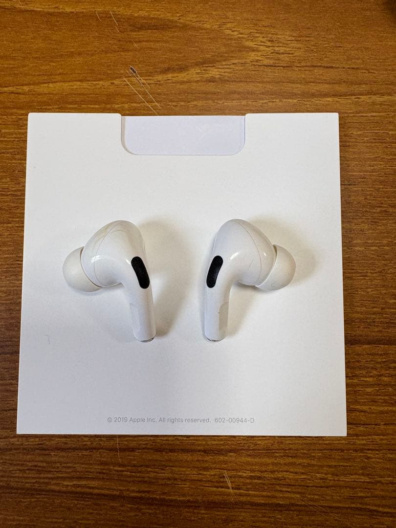 初代　★ AirPods Pro ★ Apple
