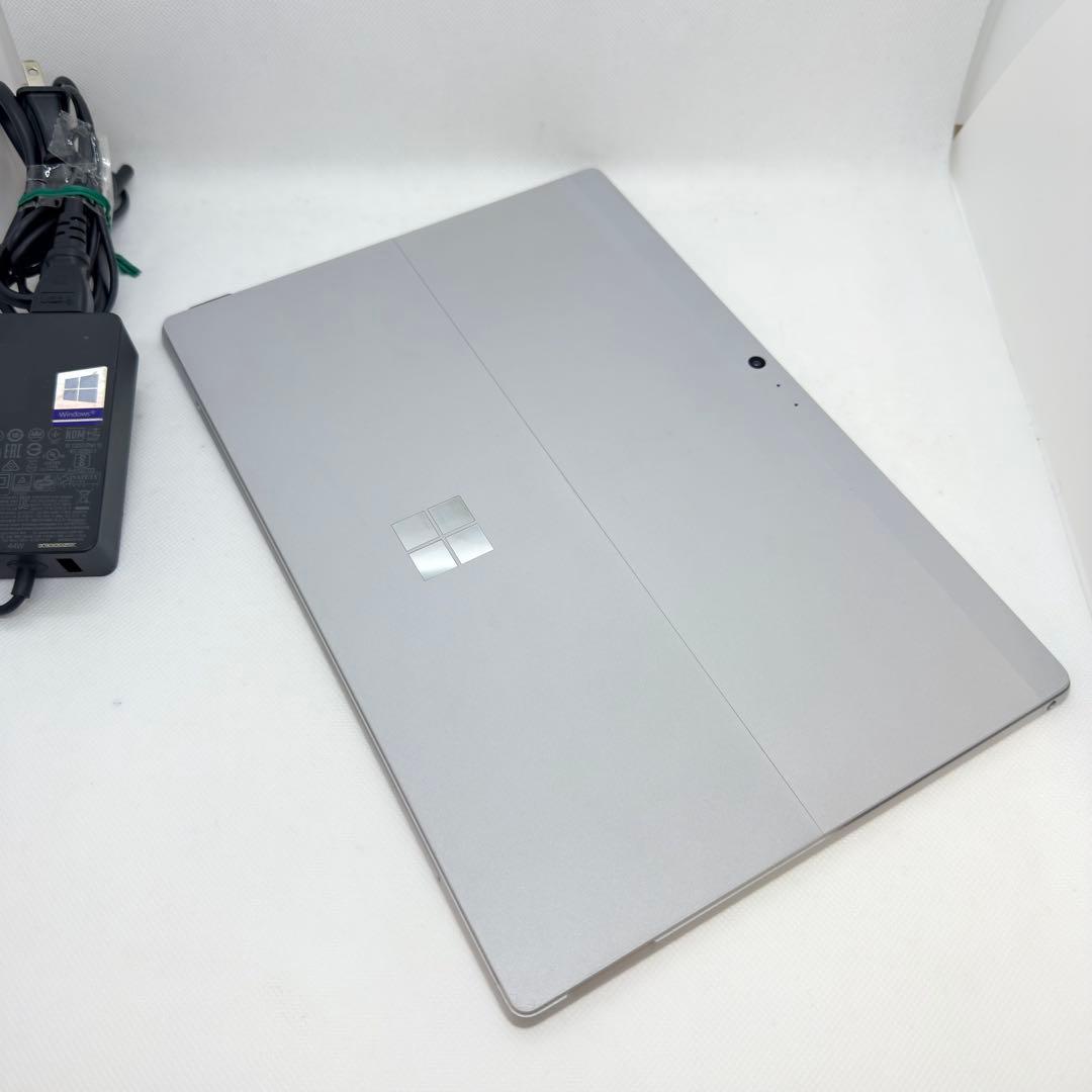 ほぼ未使用 Surface Pro 5 i5/4GB/128GB LTEモデル