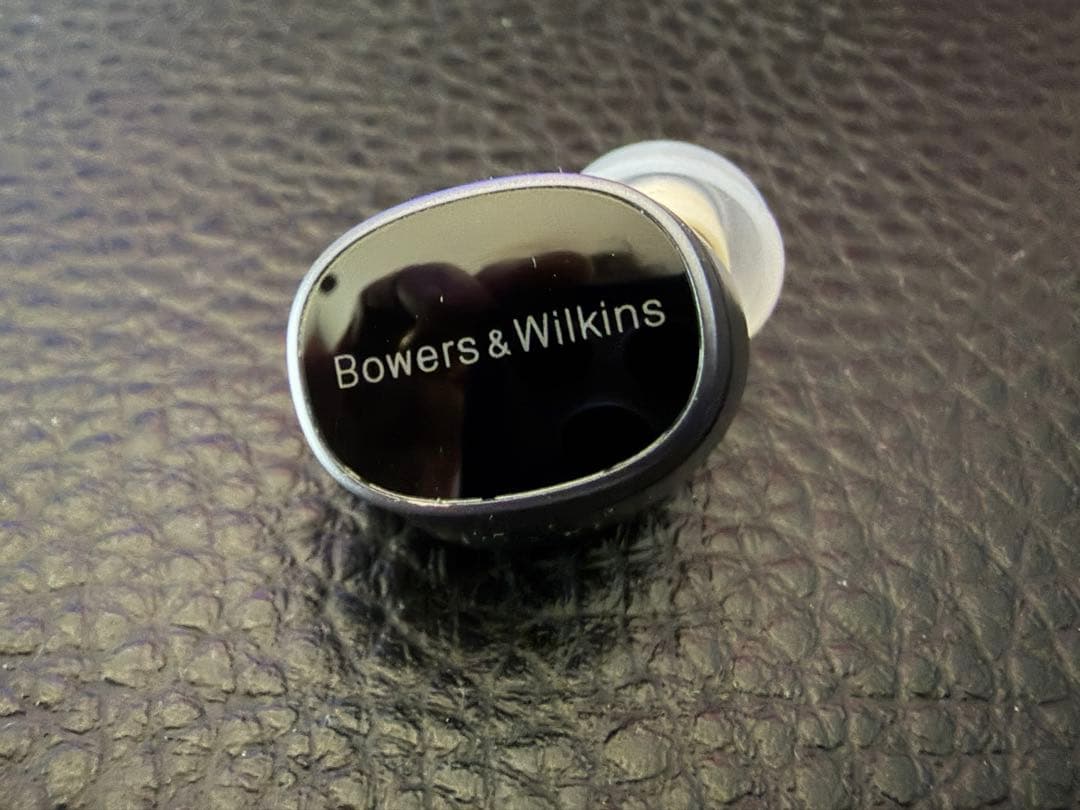 Bowers & Wilkins ワイヤレスイヤホン Pi8