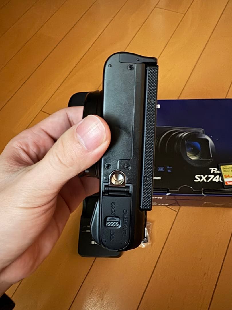 aaa　美品 キヤノン　POWERSHOT SX740hs ブラック
