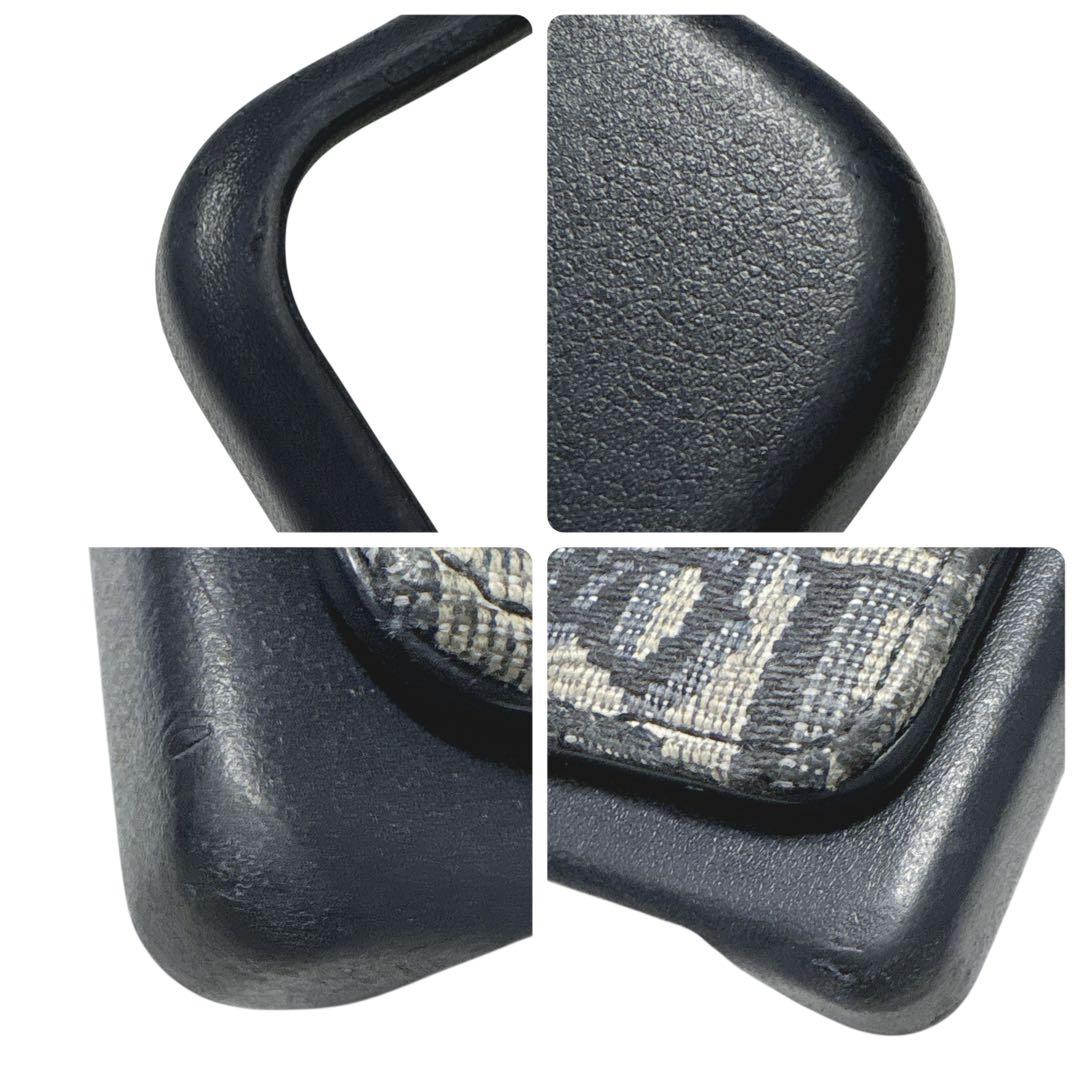 美品［正規品］Dior ディオール　iPhone 15 Pro ケース