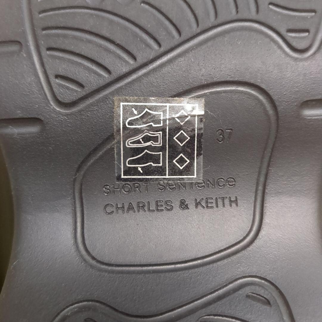 ショートセンテンス チャールズ＆キース／メリージェーンシューズ