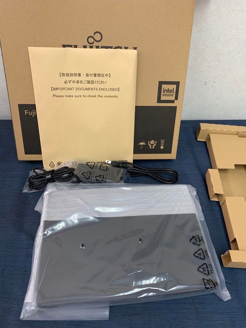 【新品・未使用】 Fujitsu LIFEBOOK U5414/SX