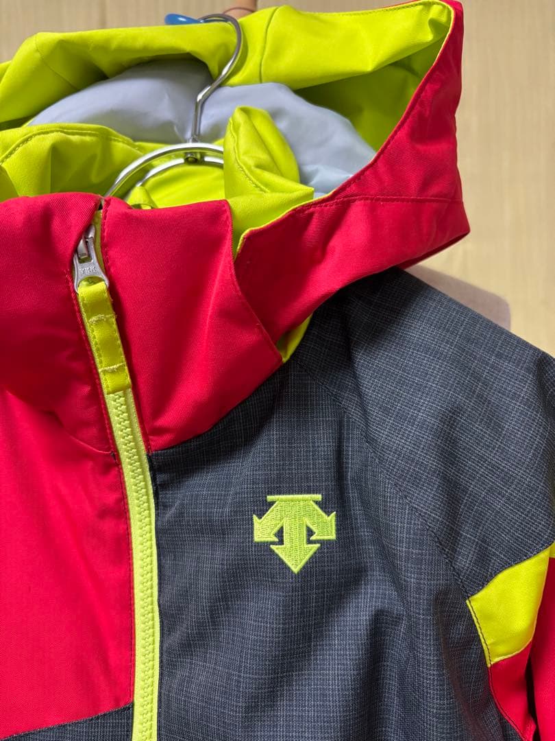 デサント　140 スキーウェア　スキーウエア　DESCENT 子供　上下セット