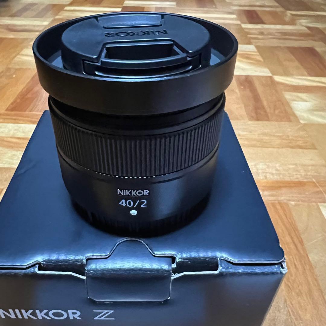 Nikon NIKKOR Z 40mm f/2 メタルフード、MCフィルター付属