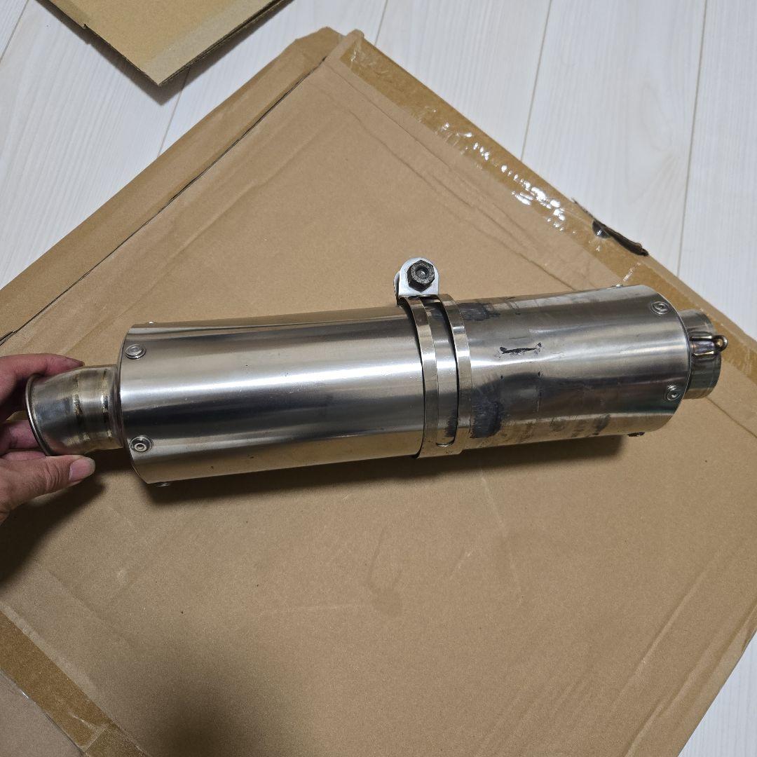 SC57 CBR1000RRで使用していたセンターアップ用のスリップオンマフラー