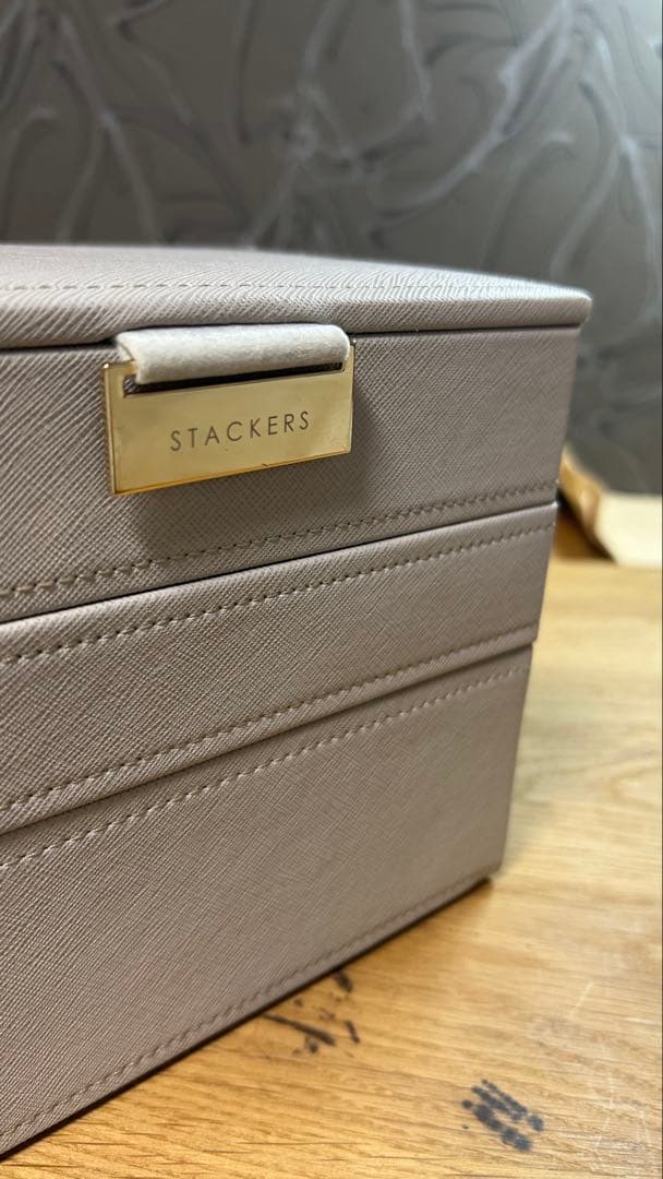 お値下げ！STACKERSミニジュエリーボックス3段トープグレージュスタッカーズ