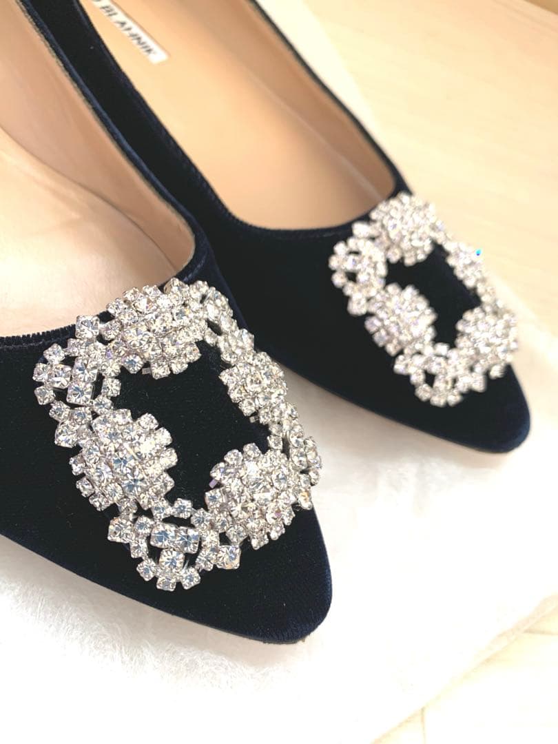 マノロブラニク　ハンギシ　フラットパンプス　39 25センチ