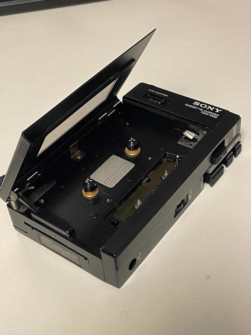 整備品 完動品　SONY TCM-100B ポータブルカセットプレーヤー　ソニー