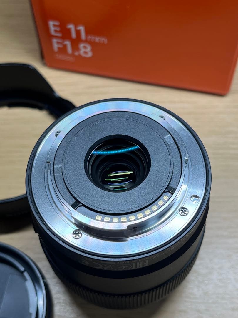 SONY E 11mm F1.8 レンズ