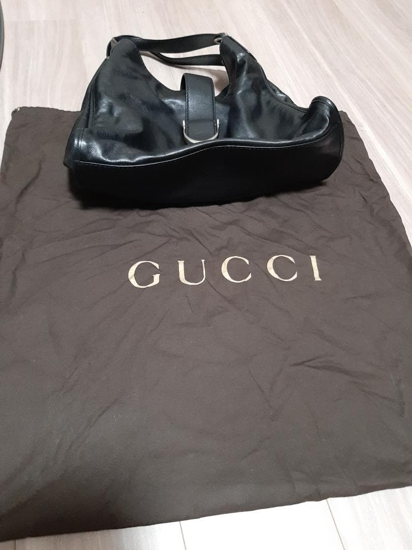 【未使用 カバー袋付】GUCCI グッチ ブラックレザー ハンドバッグ 黒革
