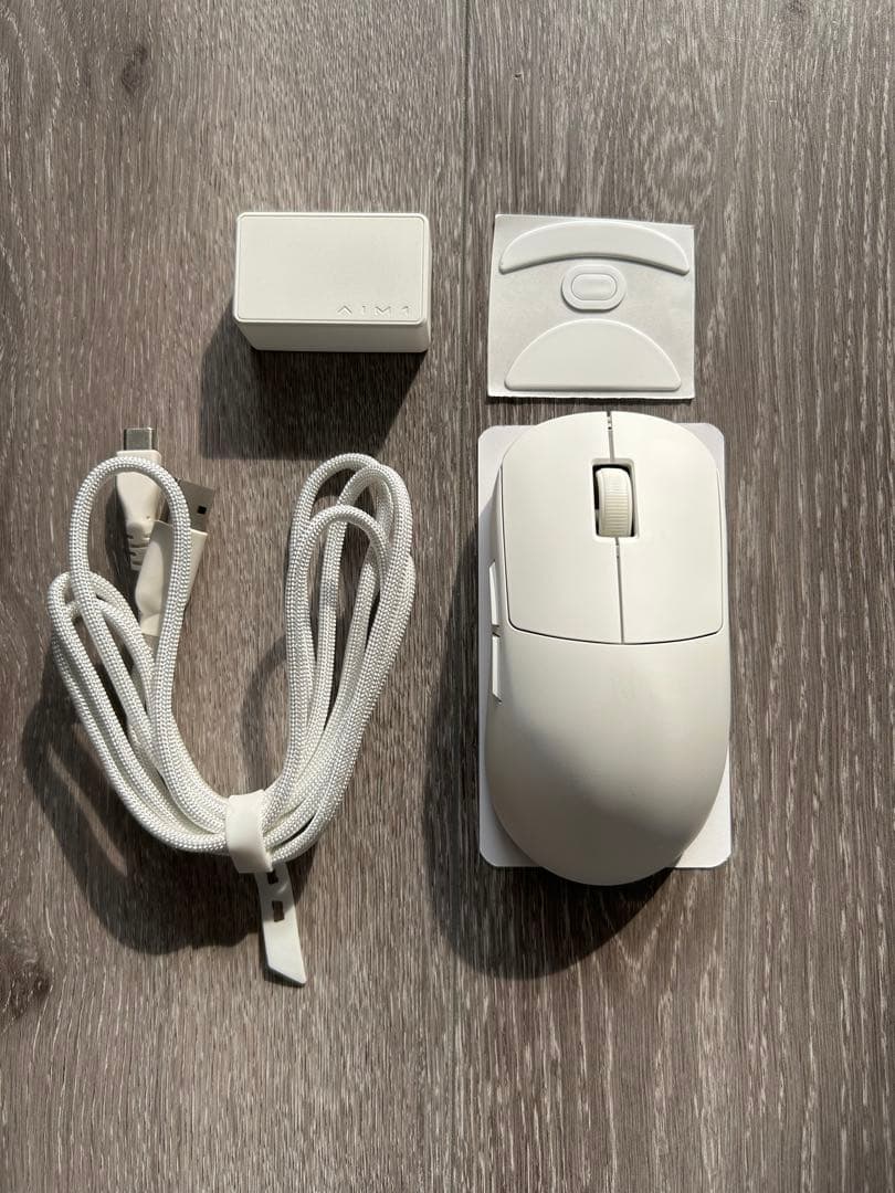 AIM1 時雨 ゲーミングマウス　白