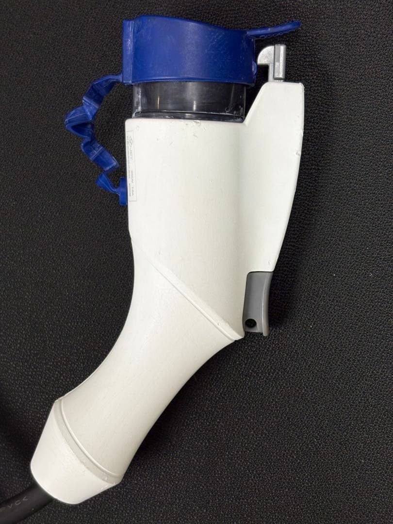 ⚫︎送料無料⚫︎動作確認済⚫︎日産純正 リーフ サクラEV車 電気自動車 充電ケーブル