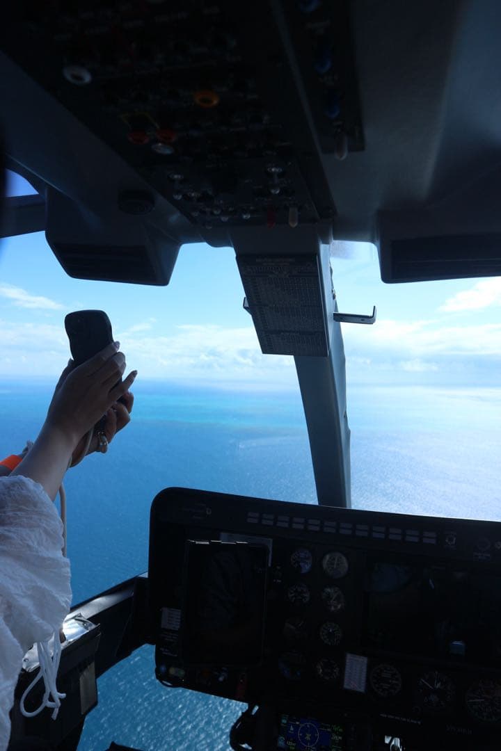 CANON キヤノンEOS M10 ホワイト Wi-Fi機能搭載 レンズキット