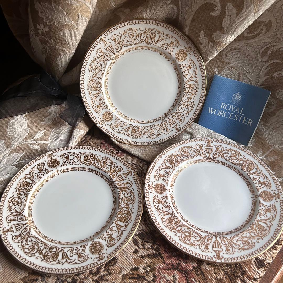 新品 英国製 WORCESTER【HYDE PARK】 ケーキ皿 3枚