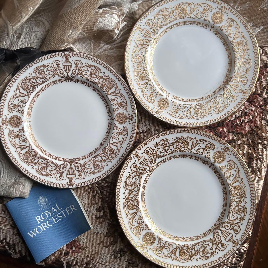 新品 英国製 WORCESTER【HYDE PARK】 ケーキ皿 3枚