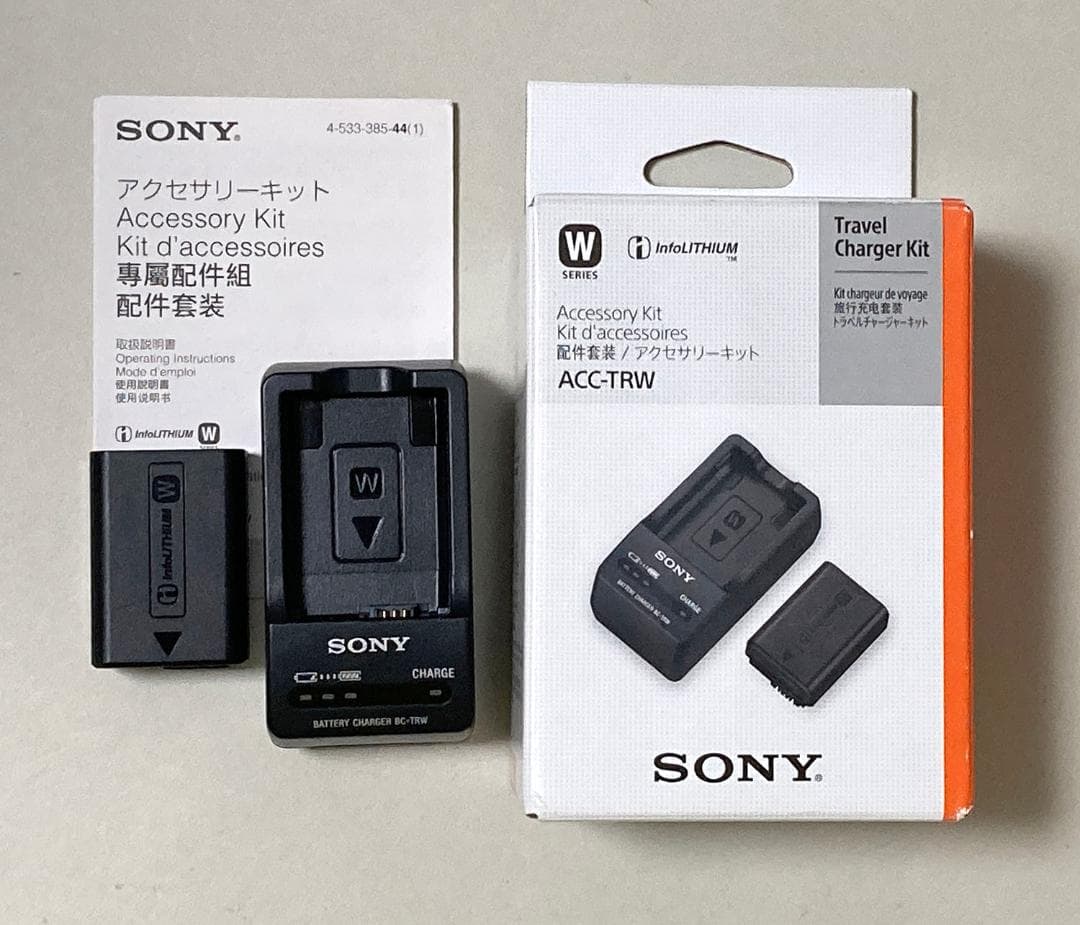 SONY α5100 ミラーレスカメラBody　+　アクセサリーキット