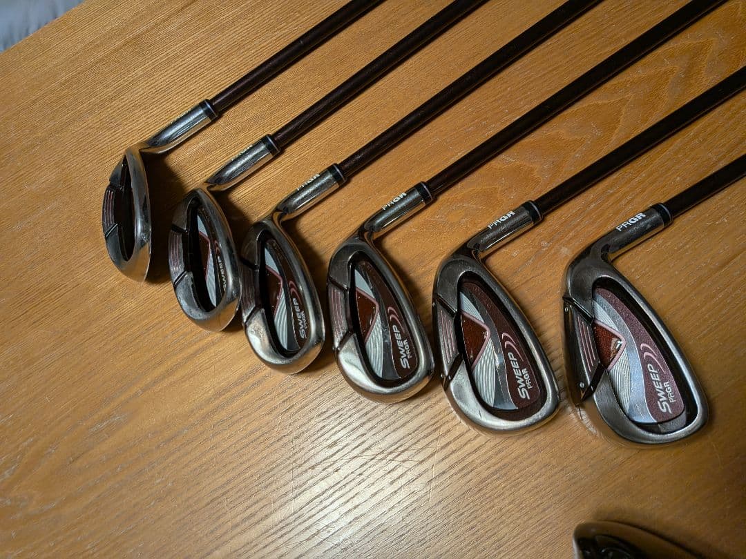 prgr レディース　アイアン　ドライバー　sweep　ゴルフ　プロギア