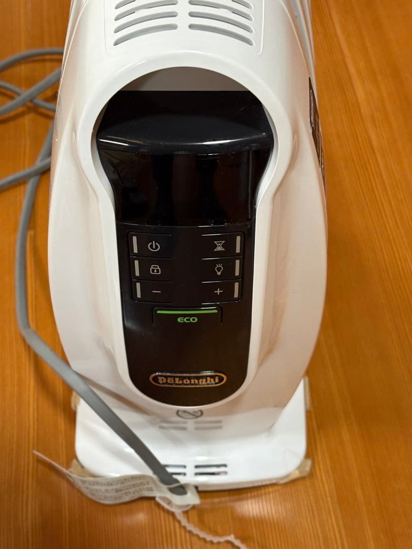 美品DeLonghi デロンギ NJ0505E オイルヒーター