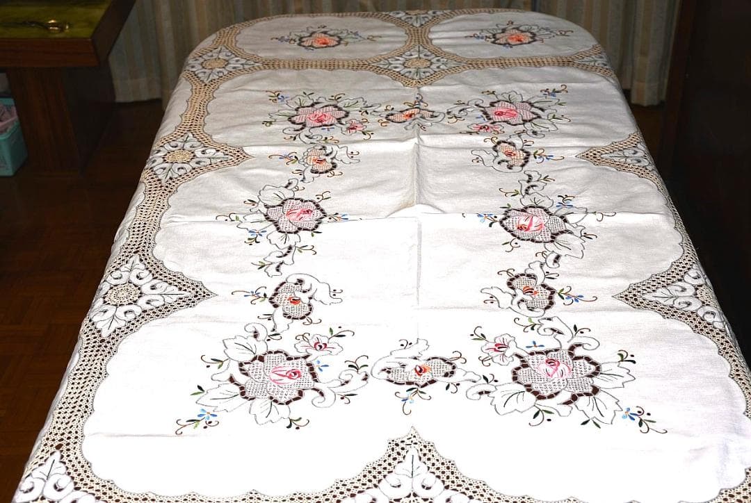 刺繍テーブルクロス ナフキンセット 送料込