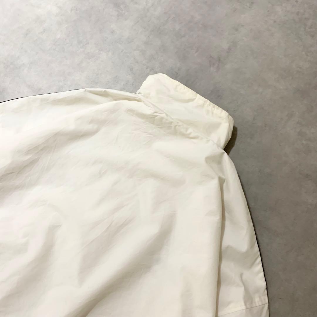 90s古着UMBROナイロンジャケット刺繍口ゴテープロゴホワイトDB392