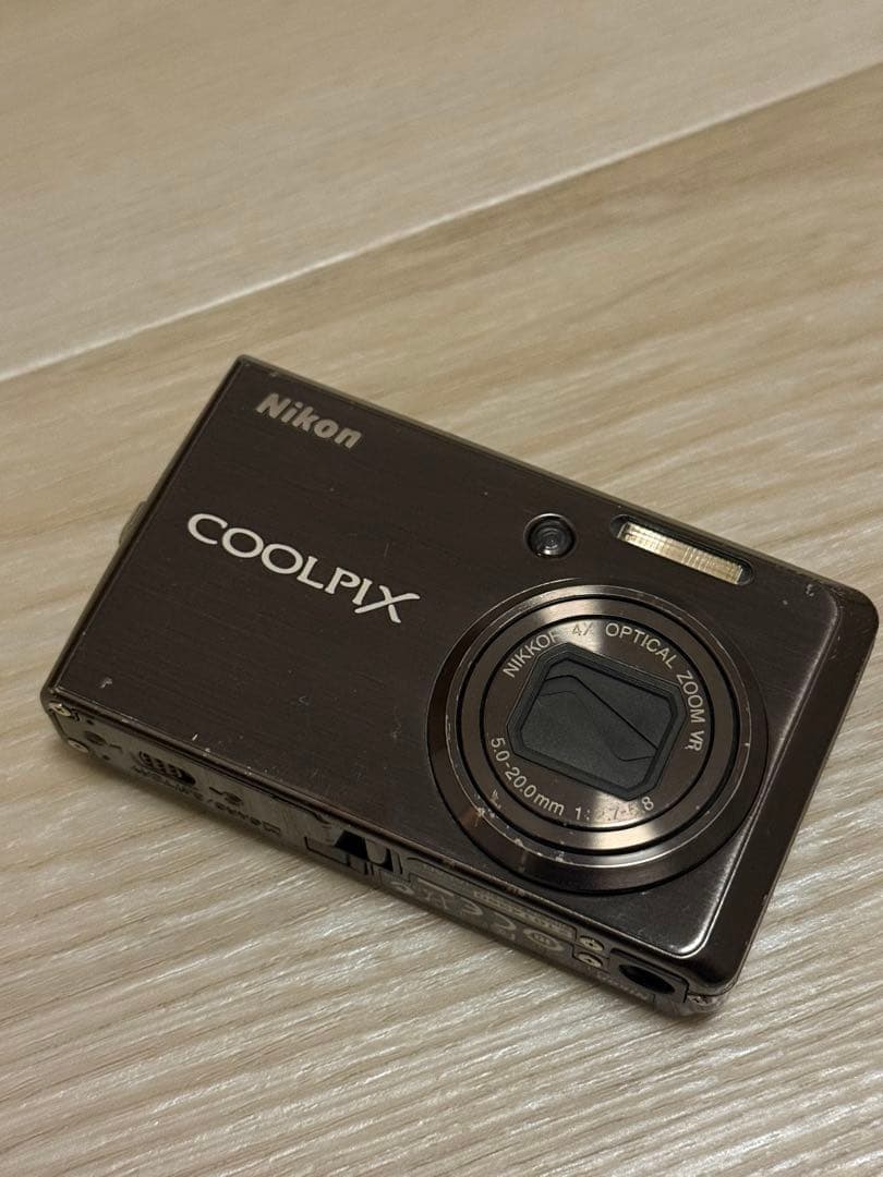 Nicon coolpix s600 動作確認済み バッテリー付き