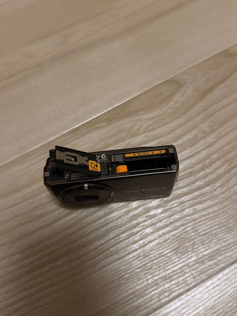 Nicon coolpix s600 動作確認済み バッテリー付き