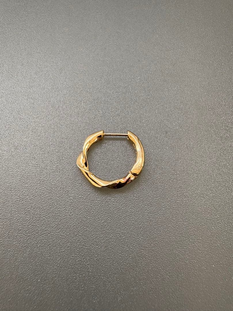 ✨ete✨ハグピアス ツイスト✨K18 925✨片耳✨<No.1531>✨