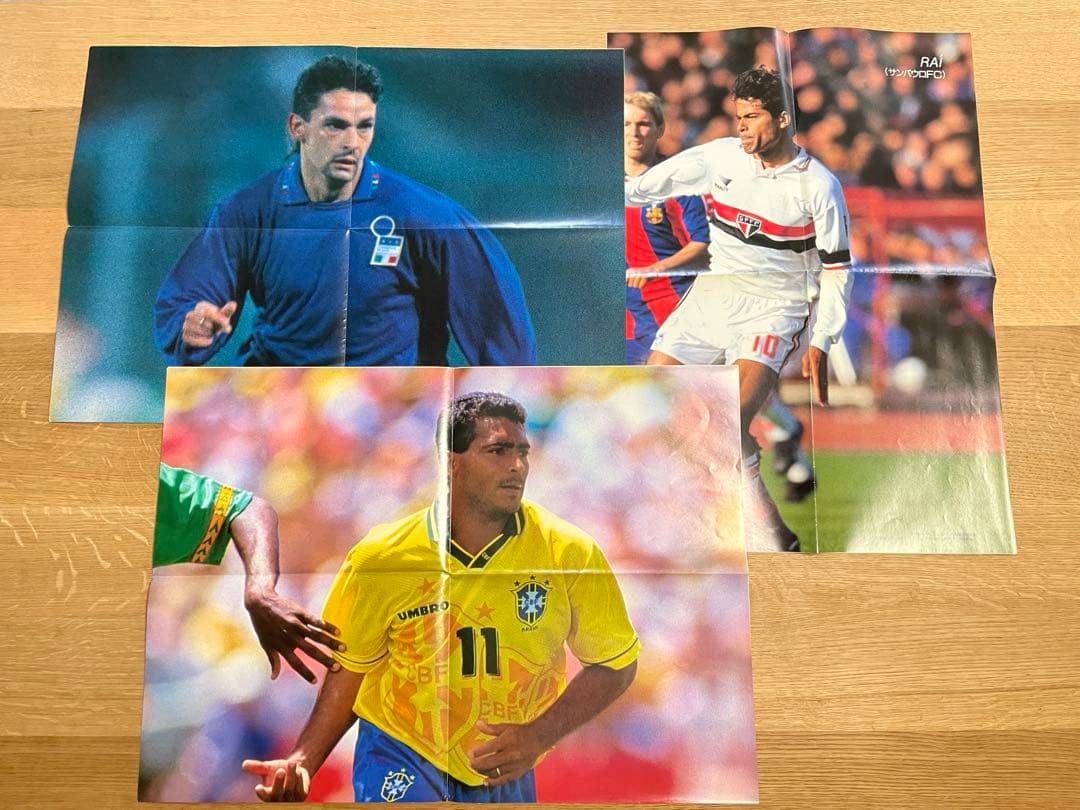 サッカー1992年から1995年のポスター　三浦知良など37枚セット