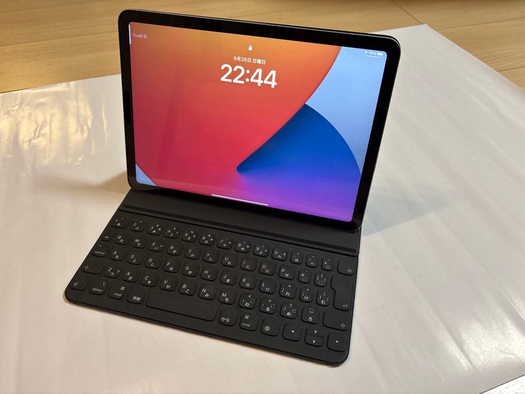 iPad Air (第4世代)＋純正キーボード スカイブルー 256GB