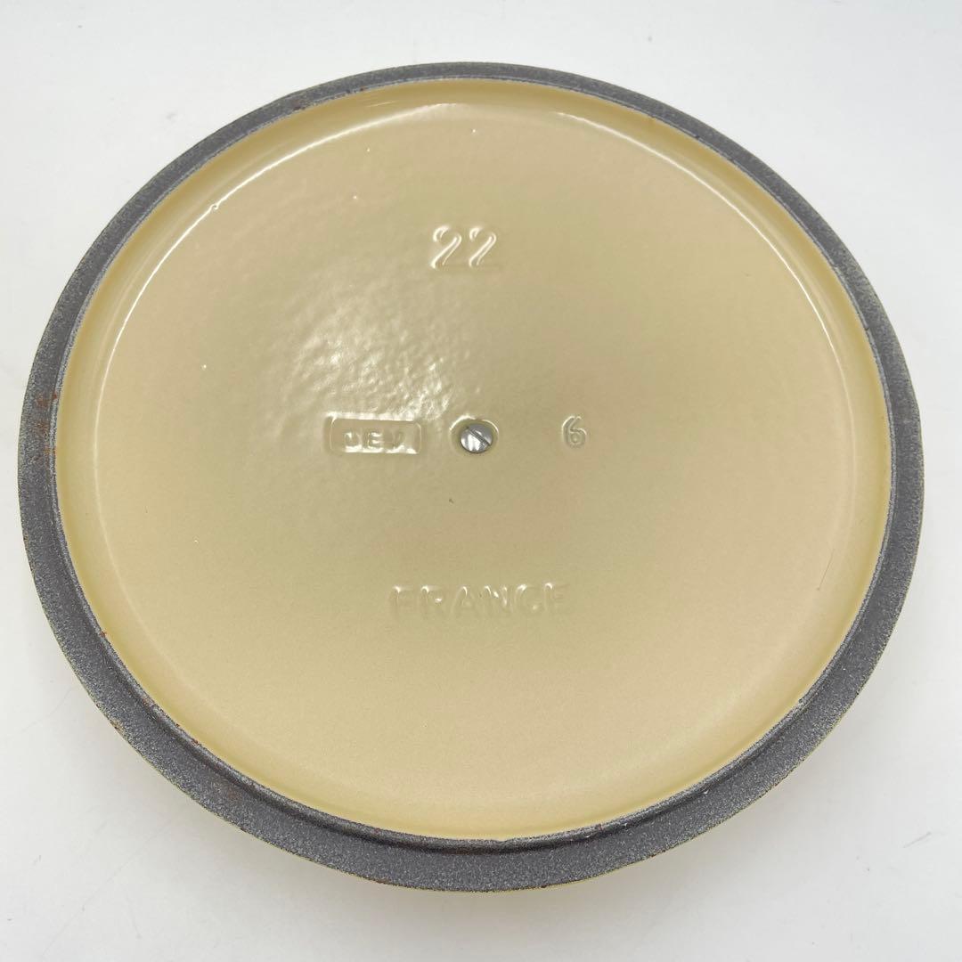 美品　ル・クルーゼ　ココットロンド　22cm イエロー