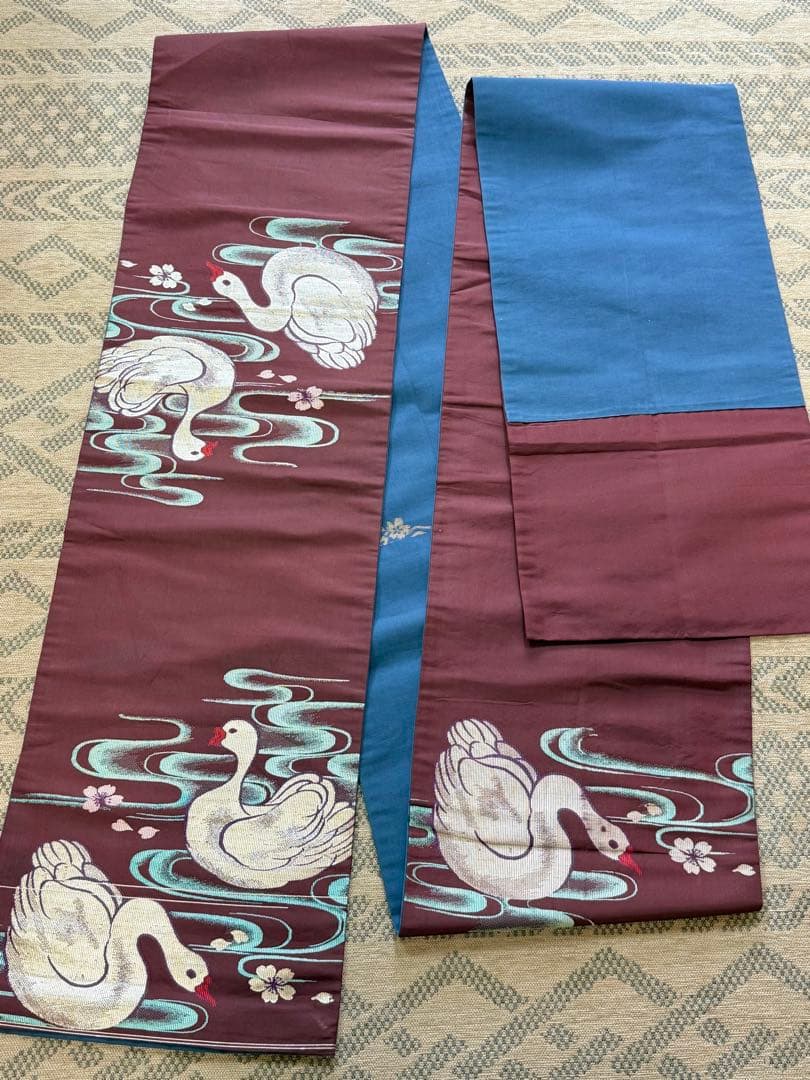 希少 レア 昼夜帯　スワン 白鳥 ? 流水に桜