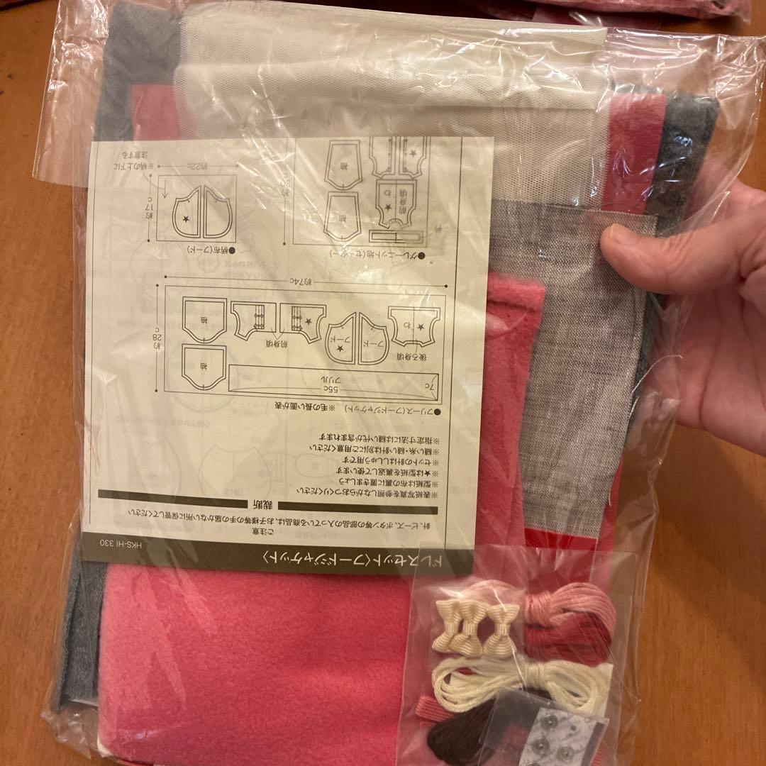 着せ替え人形ニーナの手作り服セット＆トランクケース