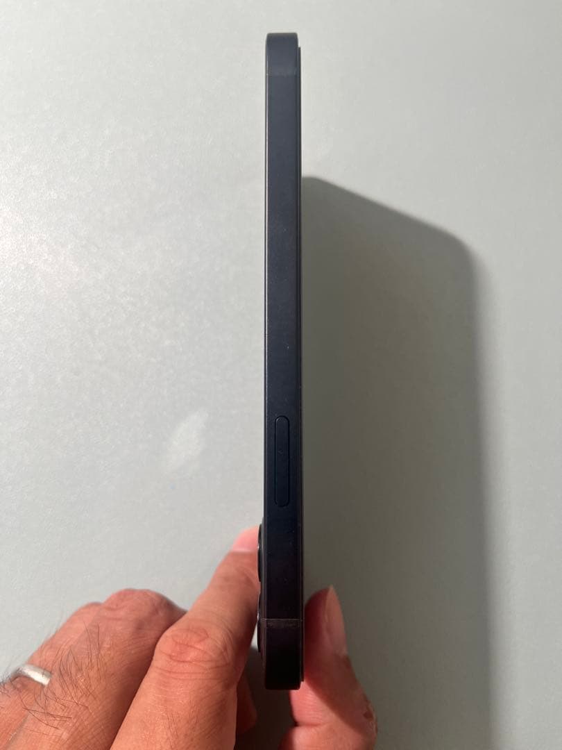 Apple iPhone 12 ブラック 64GB 本体 箱なし