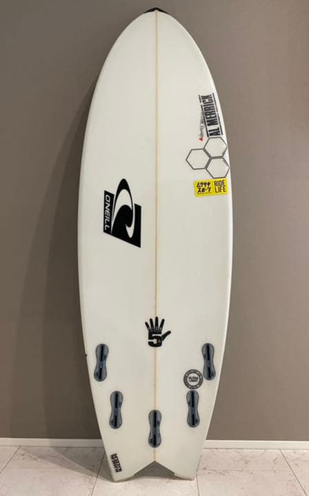 サーフボード　アルメリック　ハイファイブ2 カバー　フィン　リーシュコード付き