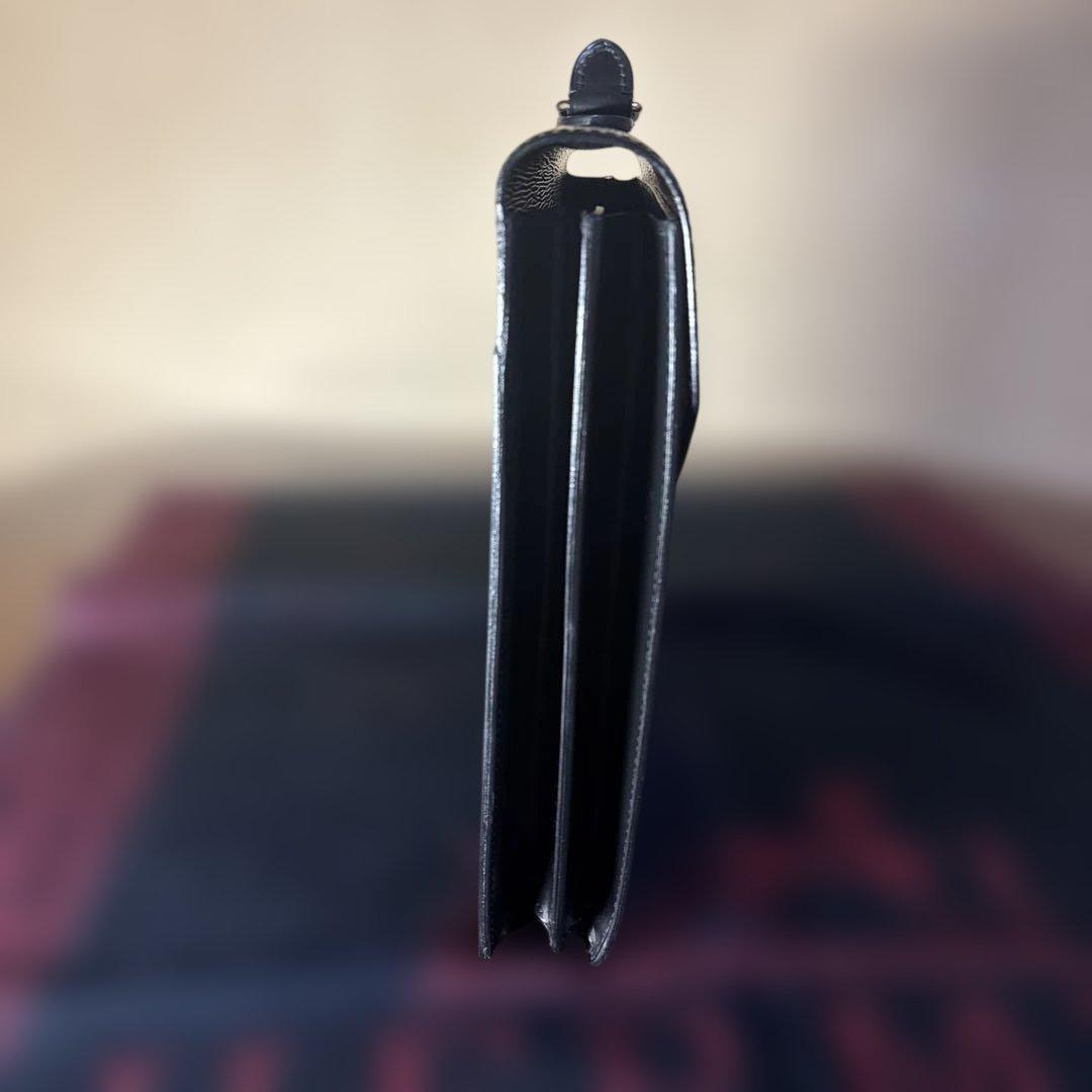 訳ありLouis Vuitton ビジネスバック　エピ　コンセイエ　BLACK