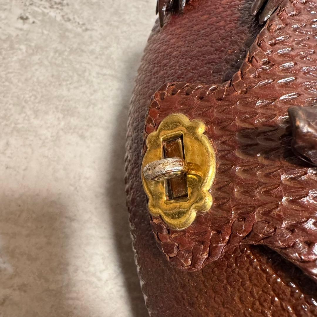 アルマジロ　ショルダーバッグ　革　ポーチ　ヴィンテージ