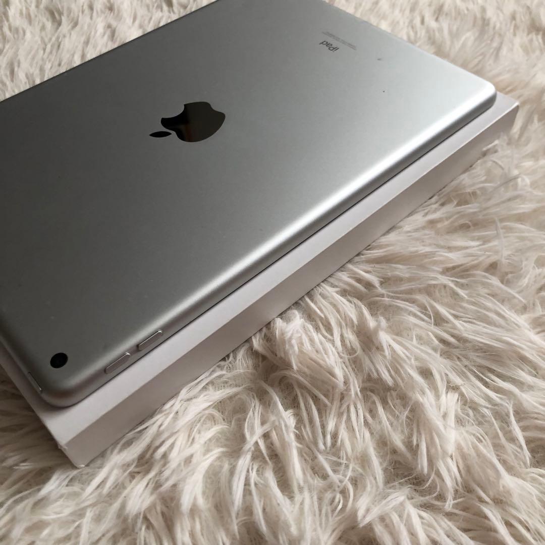 【完動品】iPad 第9世代 256GB 【すぐ発送】