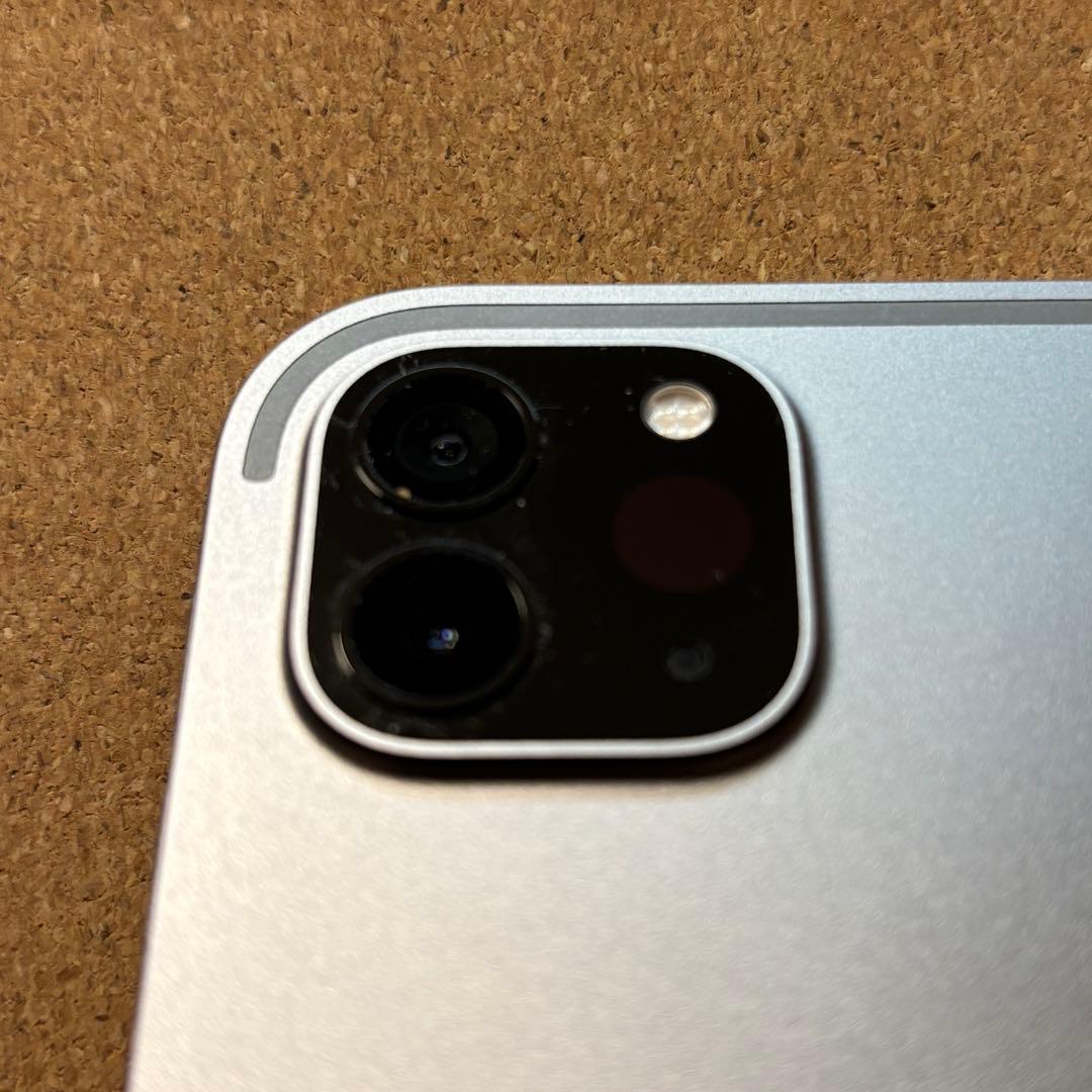 iPad Pro (第4世代) +Apple Pencil +マジックキーボード