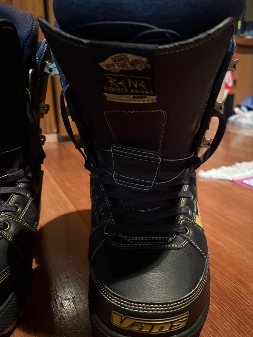 25-26 VANS/バンズ INVADO PRO Rene Rinnekang