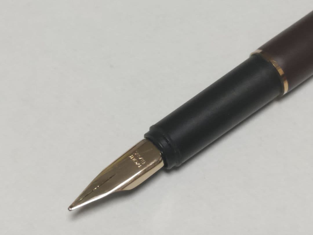 最終値下げ！＜おまけ2点付き＞モンブラン144ボルドーEFに中字Mと純正インク