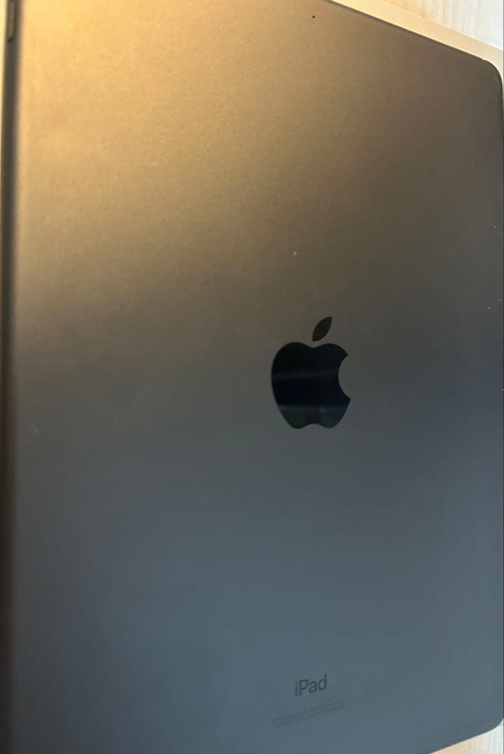 美品　iPad Air (第3世代) 64GB スペースグレイWi-Fiモデル