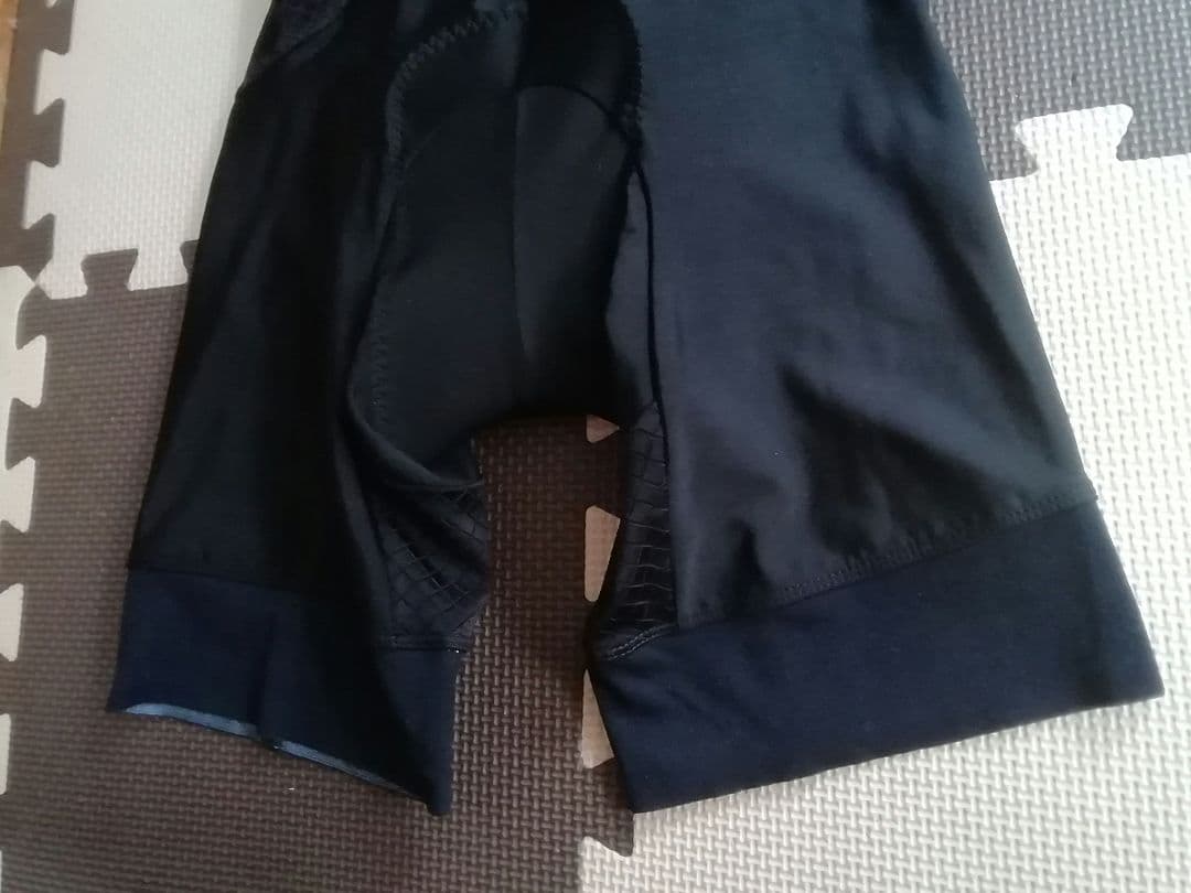 即出荷パールイズミ　ビブショーツ　black/navy M