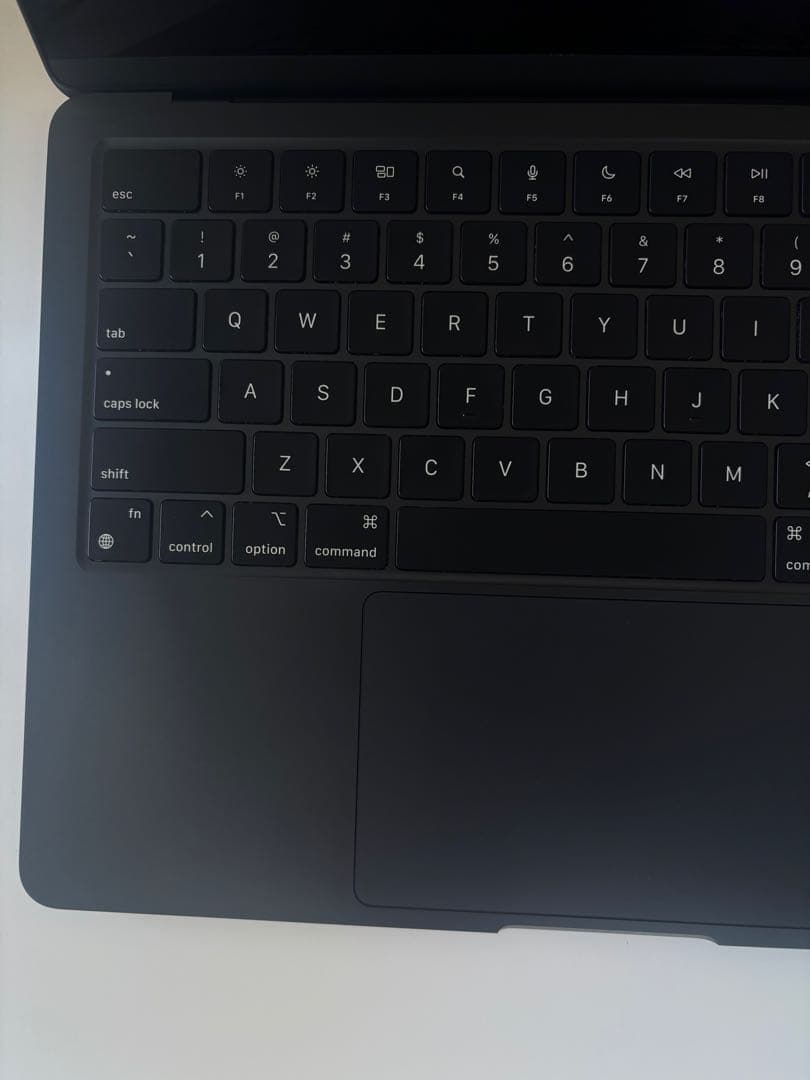 MacBook Air 2022 M2 8GB 256GB 13インチ