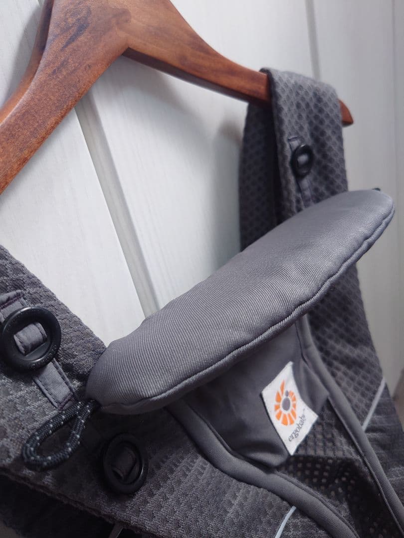 【美品】ergobaby 抱っこ紐 オムニブリーズ